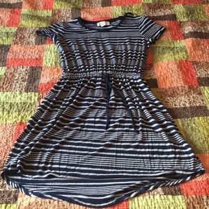 Stitch fix olive & oak navy and gray grey dress
